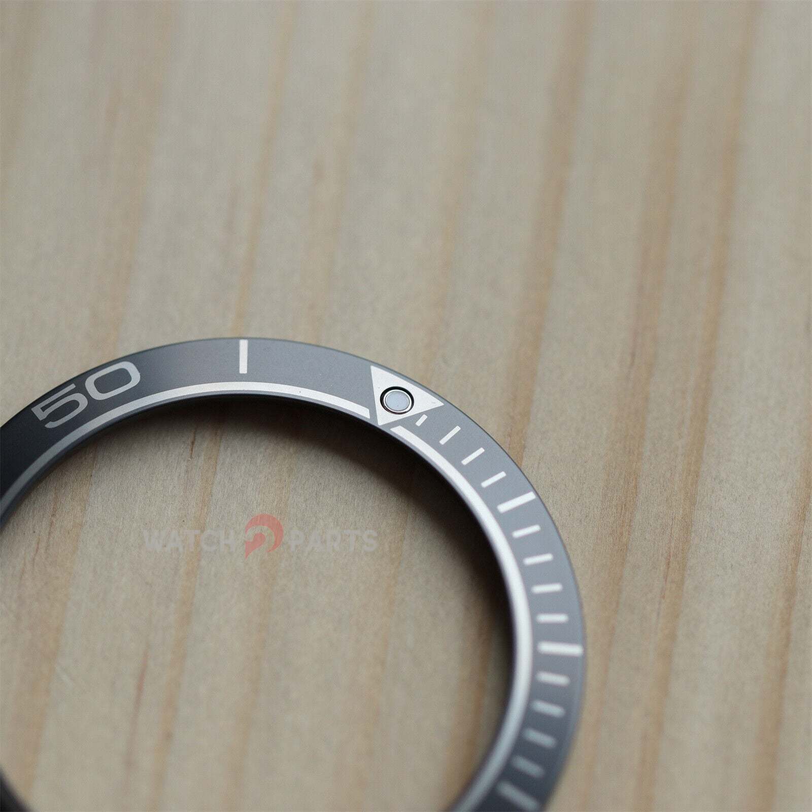 مشاهدة إطار سيراميك لسيّامات أ - مراجعة Watches Omega وسعره